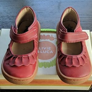 Livie & Luca toddler shoes excellent condition